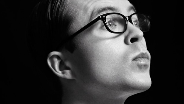 TOM VEK SHARES NEW VIDEO FOR ‘PUSHING YOUR LUCK’