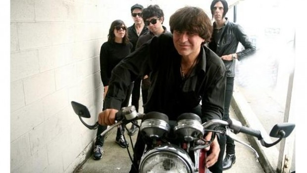 LIVE: CHAMELEONS VOX – 12/08/2011