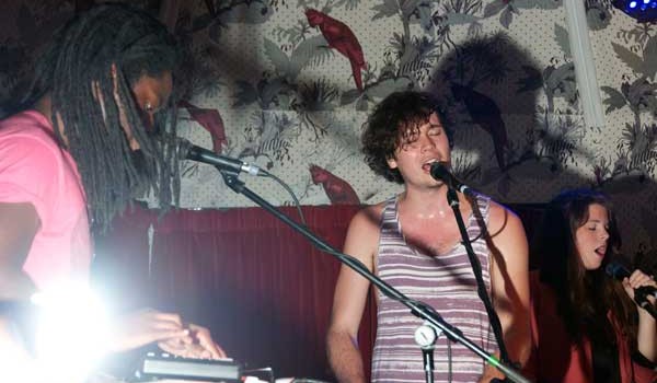 LIVE: WASHED OUT – 08/08/11