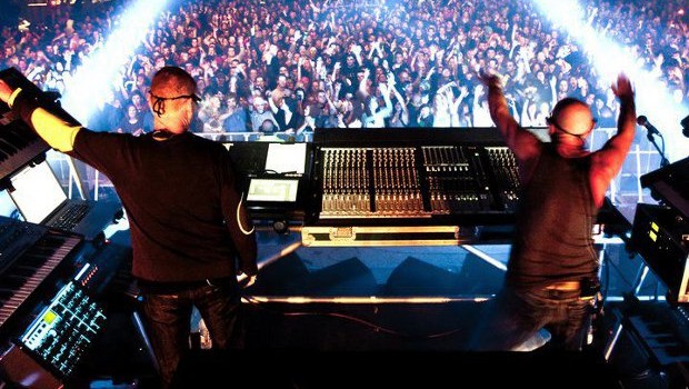 LIVE: ORBITAL – 05/04/2012