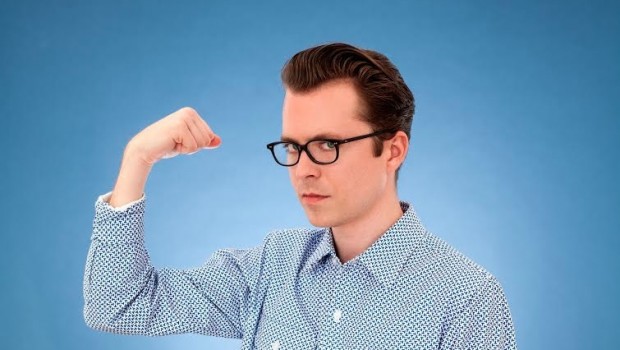 NEWS: TOM VEK – UK TOUR DATES + NEW VIDEO FOR ‘SHERMAN’