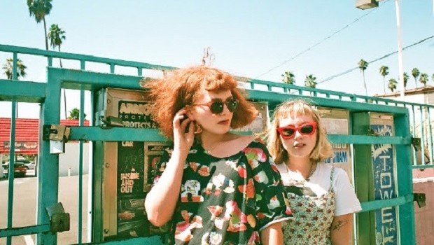 LA DUO GIRLPOOL PREVIEW NEW SINGLE