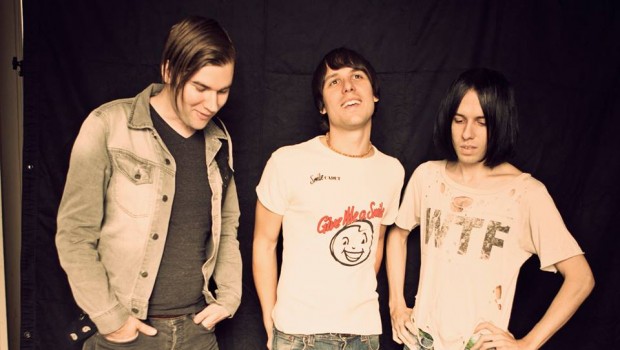 LIVE: THE CRIBS – 25/02/2015