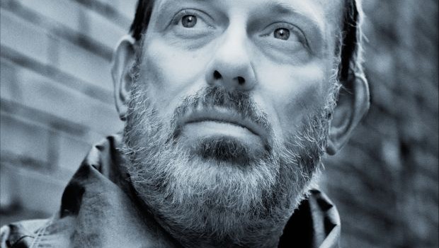 TOM HINGLEY TO RELEASE SINGLE FOR RECORD STORE DAY