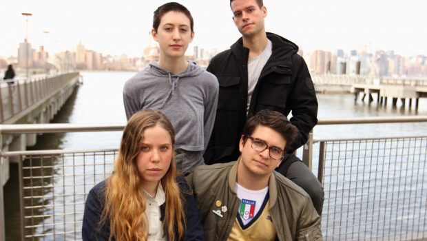 FRANKIE COSMOS SIGN TO SUB POP RECORDS WITH UPCOMING TOUR THIS SUMMER