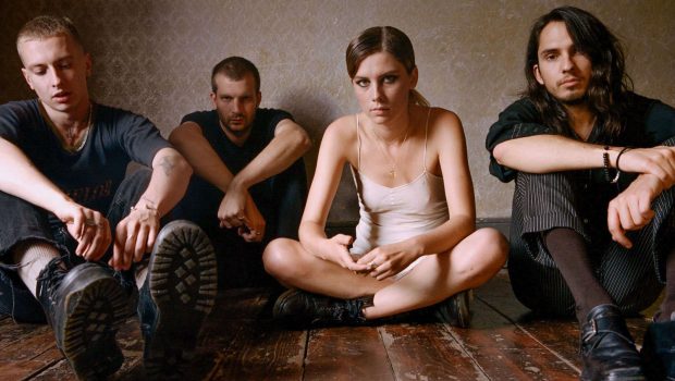 WOLF ALICE ARE HOWLING ABOUT THEIR NEW MUSIC & AUTUMN TOUR