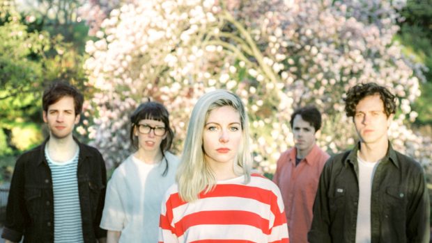 SINGLE: ALVVAYS – IN UNDERTOW