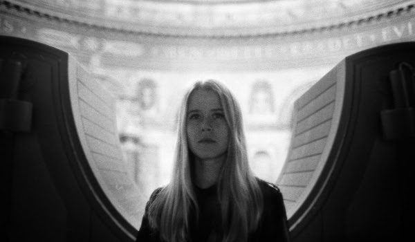 ANNA VON HAUSSWOLFF ANNOUNCES NEW ALBUM ‘DEAD MAGIC’ ALONGSIDE NEW SONG ‘THE MYSTERIOUS VANISHING OF ELECTRA’ – LISTEN NOW