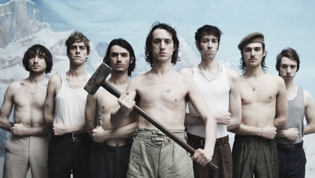 LIVE: FAT WHITE FAMILY – 04/05/2019