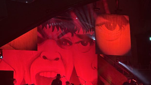 LIVE REVIEW - SUPERGRASS: MANCHESTER ALBERT HALL - 16/05/2025