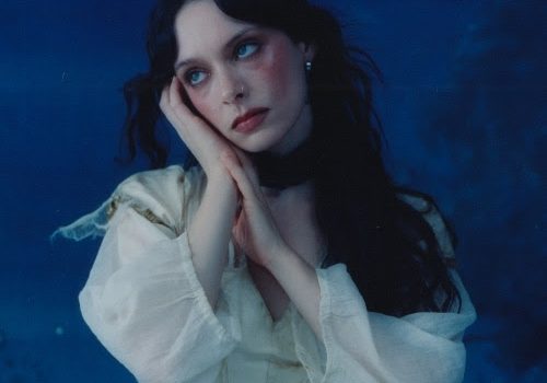 ALBUM REVIEW - HOLLY HUMBERSTONE: CRUEL WORLD