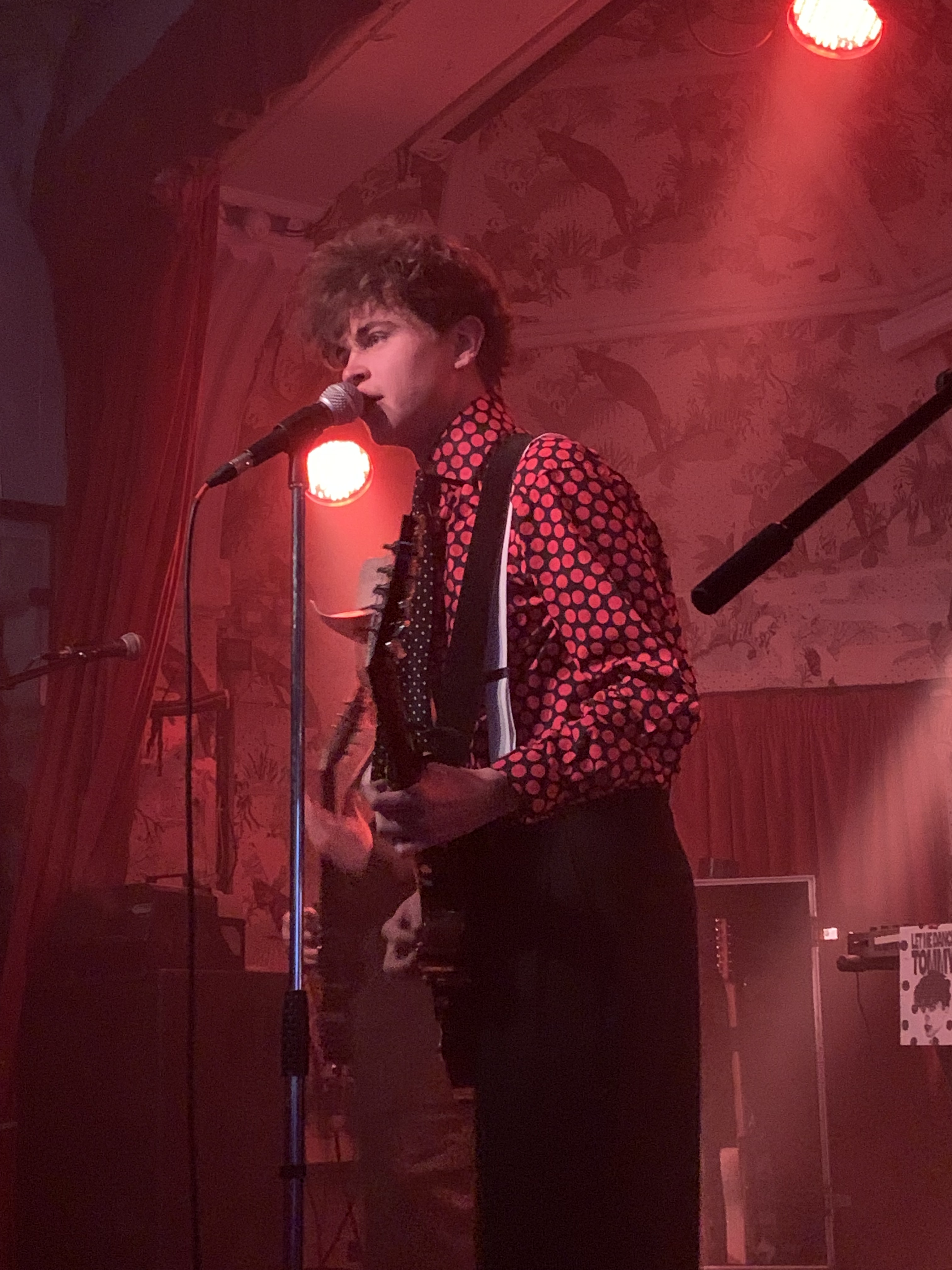LIVE REVIEW – TOM A SMITH: DEAF INSTITUTE – 02/04/2026