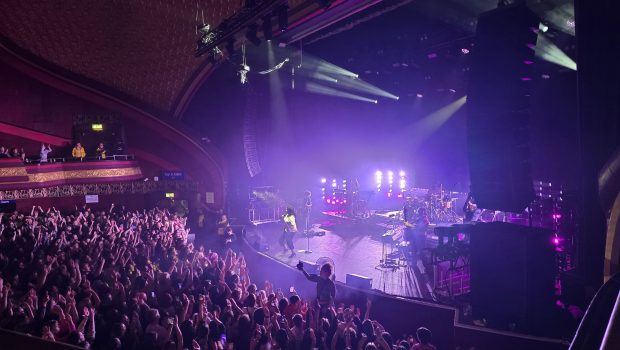 LIVE REVIEW - LOLA YOUNG: MANCHESTER APOLLO - 11/06/2026