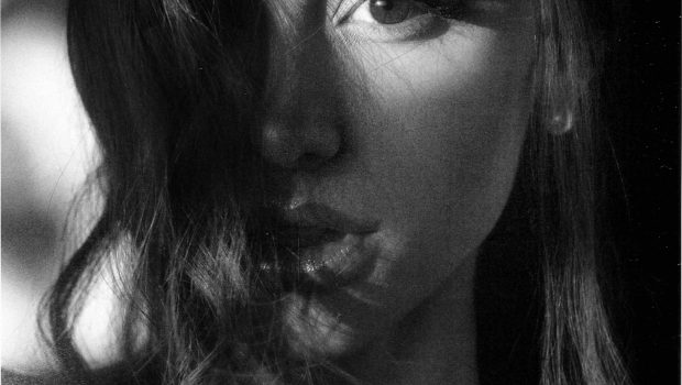 ALBUM REVIEW - ARIANA GRANDE: PETAL